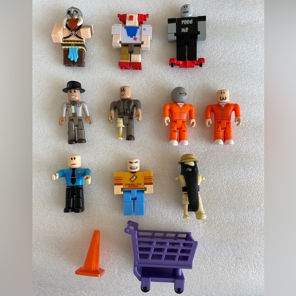 Other - Mixed Lot Of Roblox Action Figures